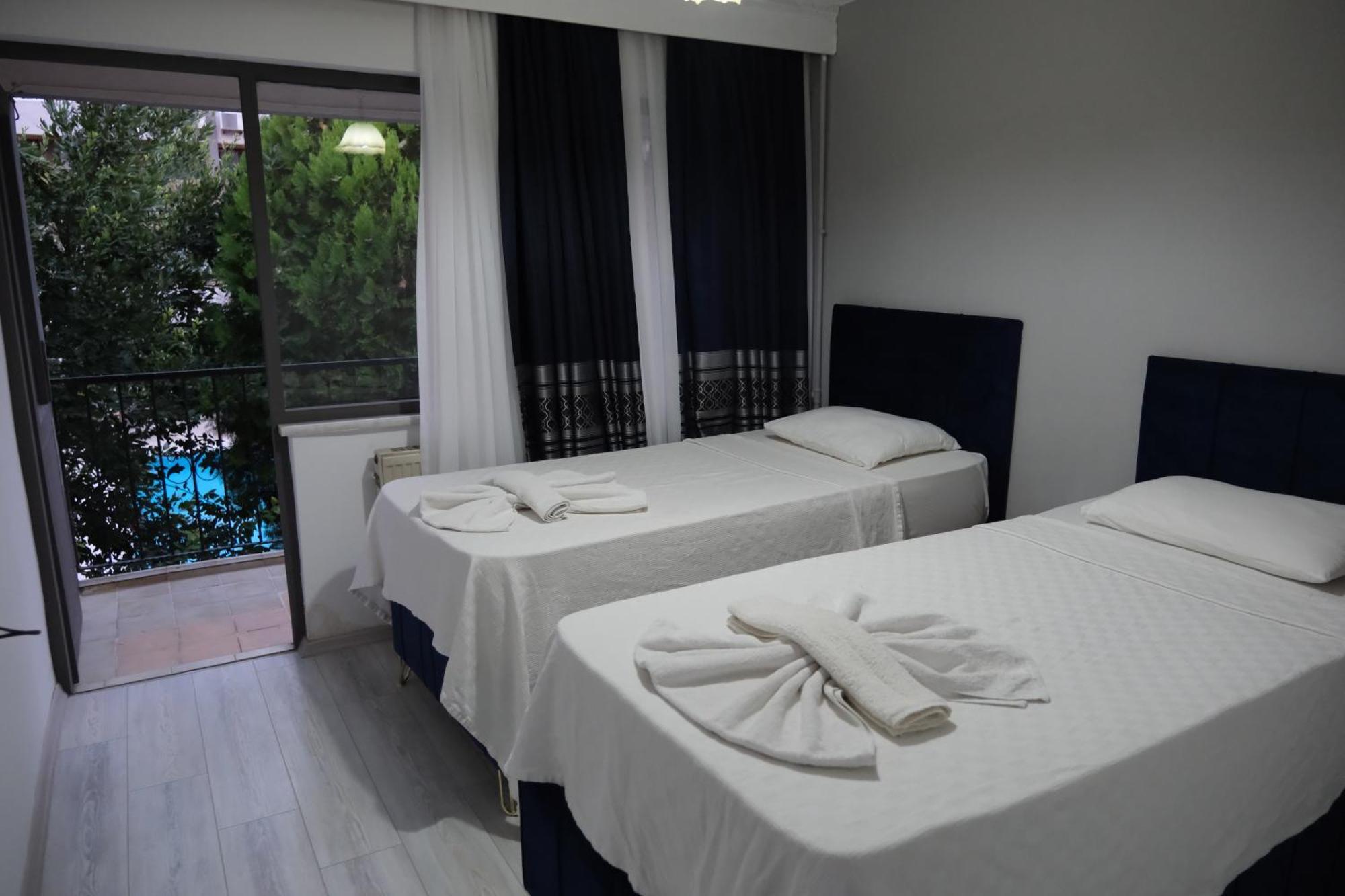 Artemis Yoeruek Otel Old Town ปามุคคาเล ภายนอก รูปภาพ